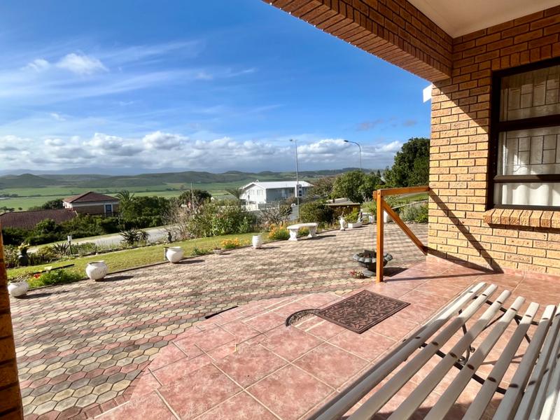 3 Bedroom Property for Sale in Fraaiuitsig Western Cape